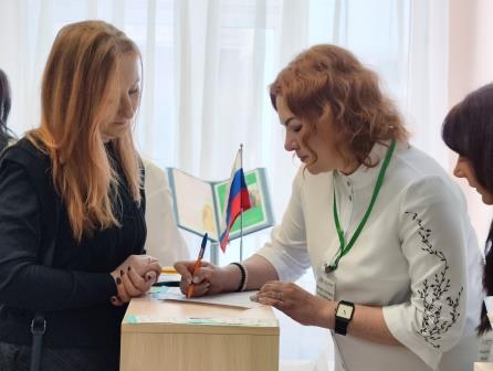 Многодетным волгоградцам компенсируют плату за обучение детей