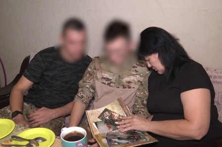 Братья-участники СВО приехали в отпуск навестить маму в Волгограде