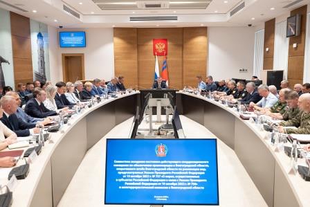 Губернатор Андрей Бочаров провел совместное заседание оперштаба, АТК и координационного совещания по обеспечению правопорядка