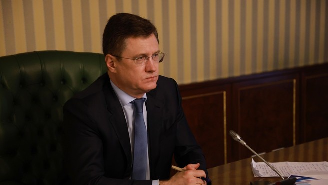 Александр Новак провёл совещание по ситуации на топливном рынке
