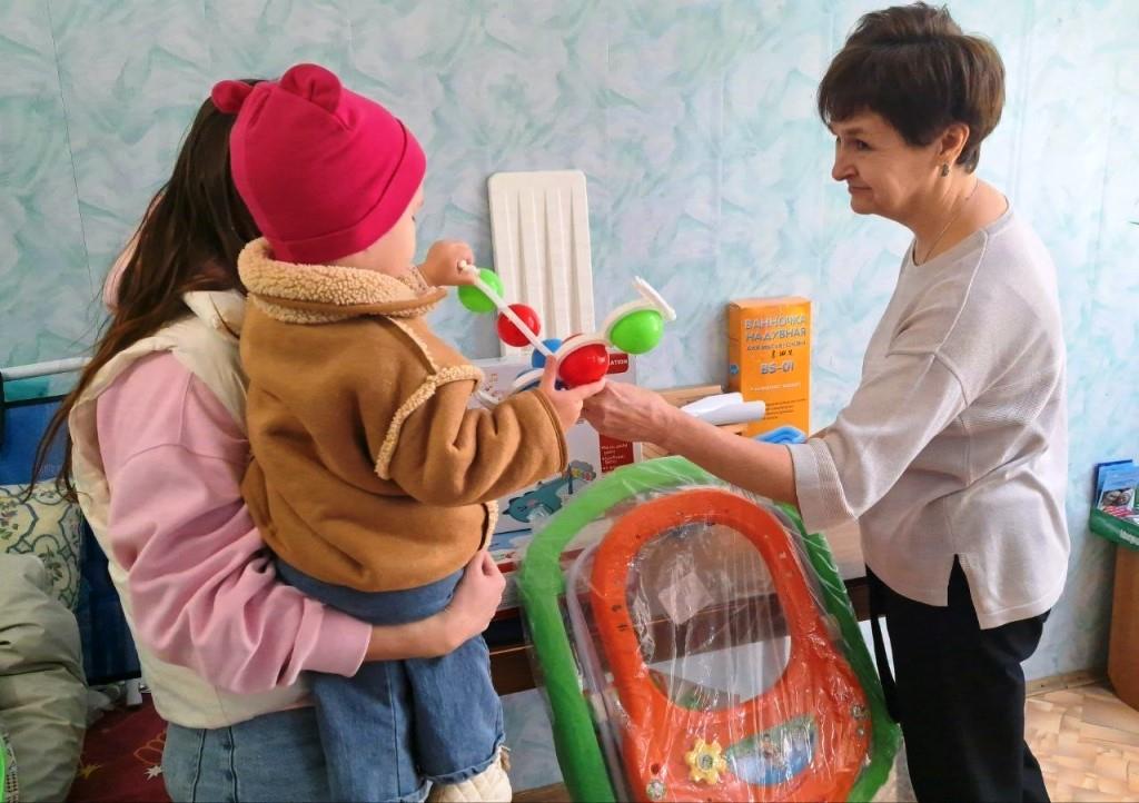 Семьи района могут взять детское оборудование напрокат бесплатно